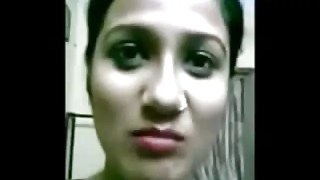 الجنس أي تسجيل الهندي السحر الأسود تعلم كيفية المرأة الجميلة تظهر الثدي!!