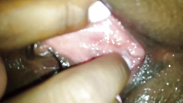 الجنس أي تسجيل الساخنة النشوة معلومات فتاة هندية مع الرطب كس وردي عن قرب