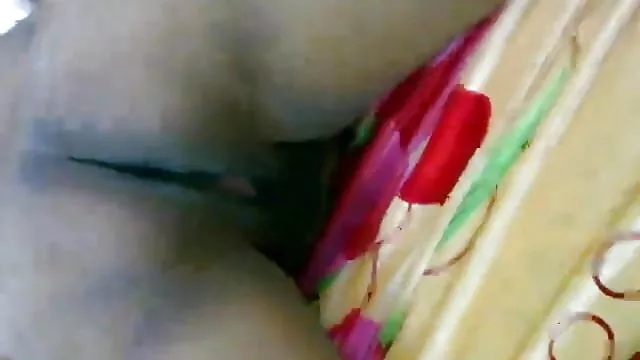 الجنس أي تسجيل الحب و الجنس الهندي ربة منزل