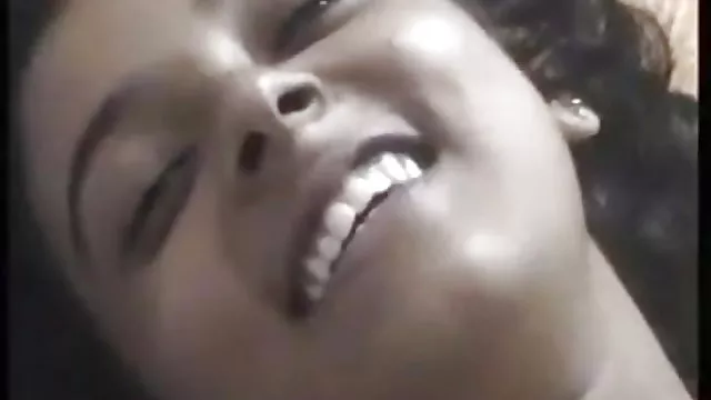 الجنس أي تسجيل إلا الساخنة فتاة متزوجة زوجين هنديين