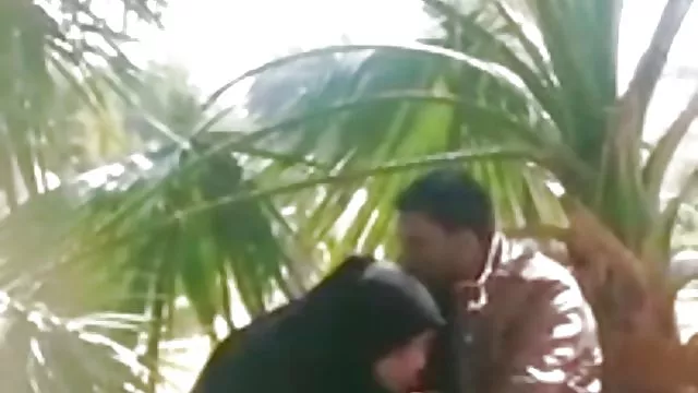 الجنس أي تسجيل الباكستانية حازم مدى الفيديو و حتى العمل في الحديقة العامة