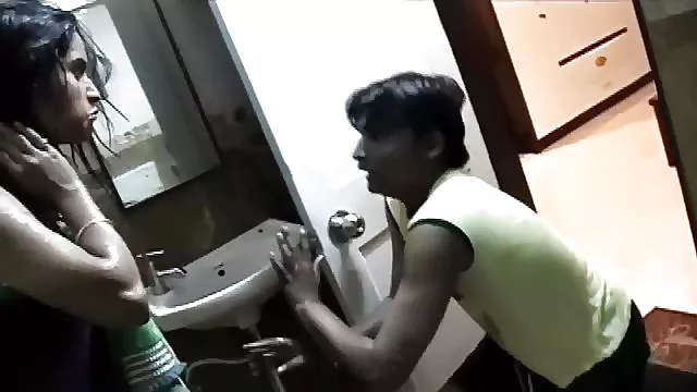 الجنس أي تسجيل فتاة الرحم لمنع بيت العلاج عندما مثير فتاة في حمام دش