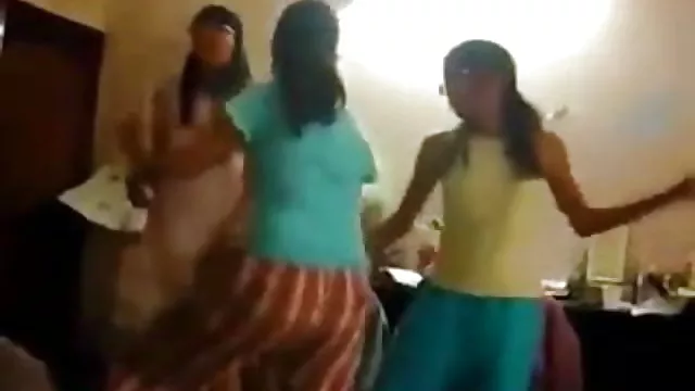 الجنس أي تسجيل Com كلية البنات